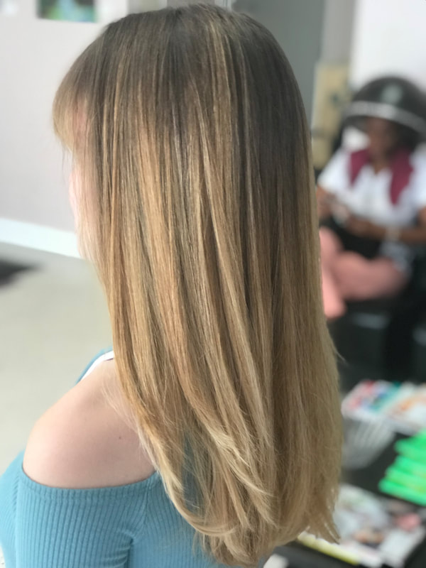 Picture of client with blonde ombre hair